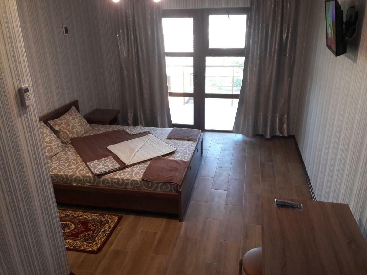 Solnechnaia Dacha Lejlighedshotel Zatoka Eksteriør billede